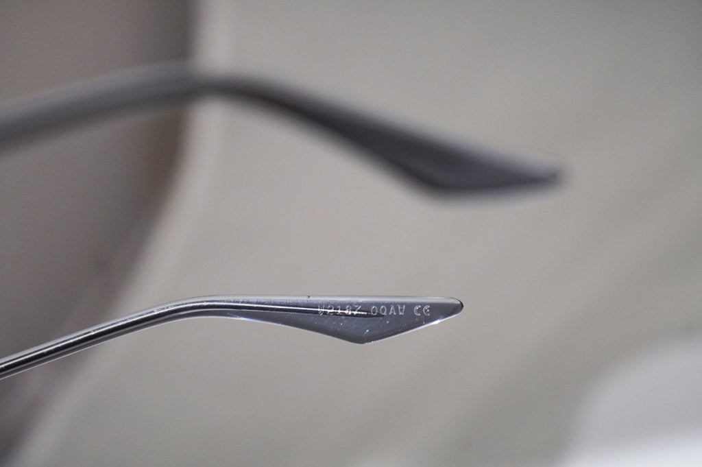 RAY-BAN 1990 Vintage Mens Designer Sunglasses Silver Oval W2187 00AW 15396