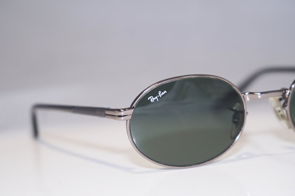 RAY-BAN 1990 Vintage Mens Designer Sunglasses Silver Oval W2187 00AW 15396