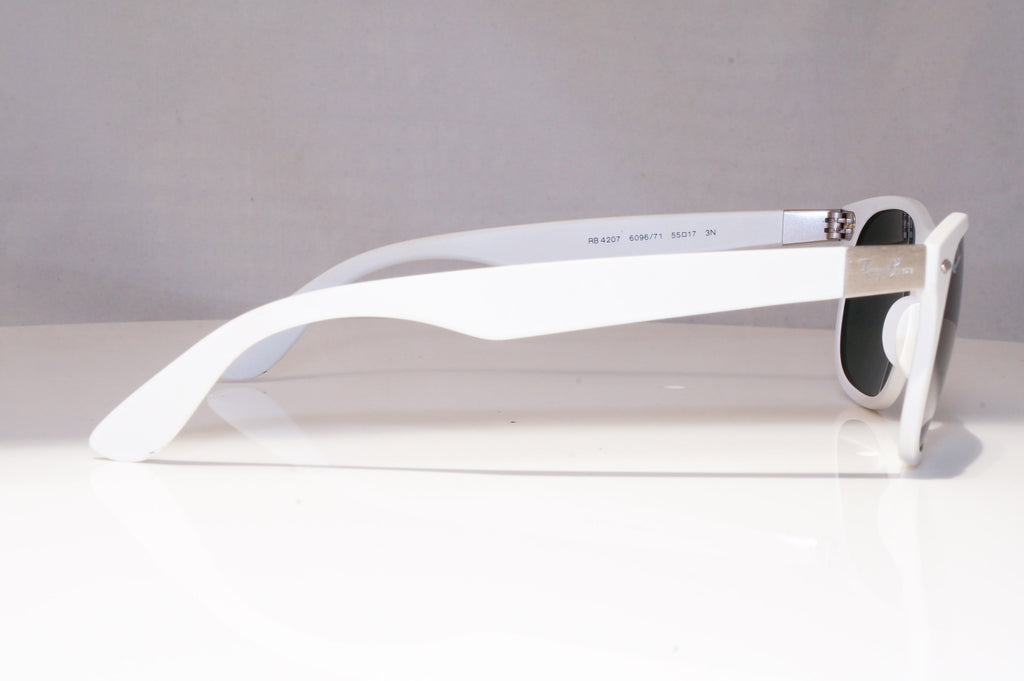 RAY-BAN Mens Womens Sunglasses White Rectangle LITEFORCE RB 4207 6096/71 21240