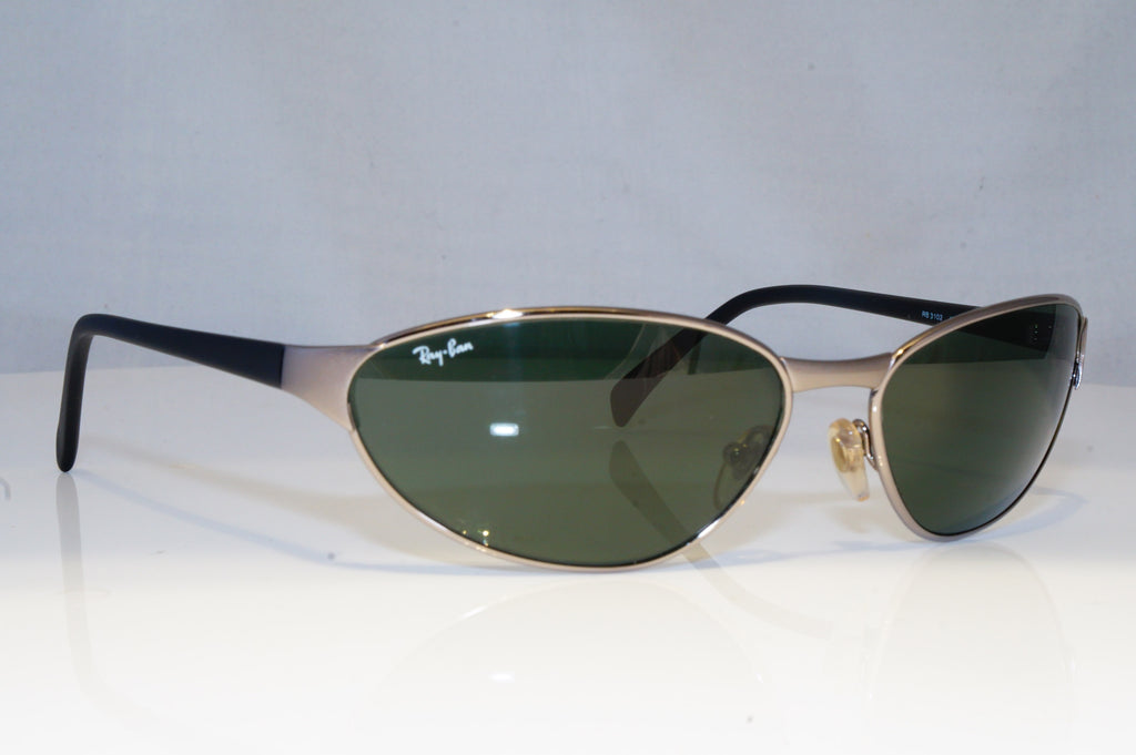 GIVENCHY Womens Designer Sunglasses Black Rectangle SGV 087 531 18944