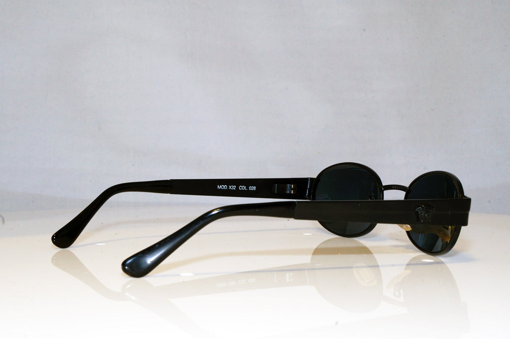 GIANNI VERSACE Mens Vintage 1990 Designer Sunglasses Black Rectangle 028 17649