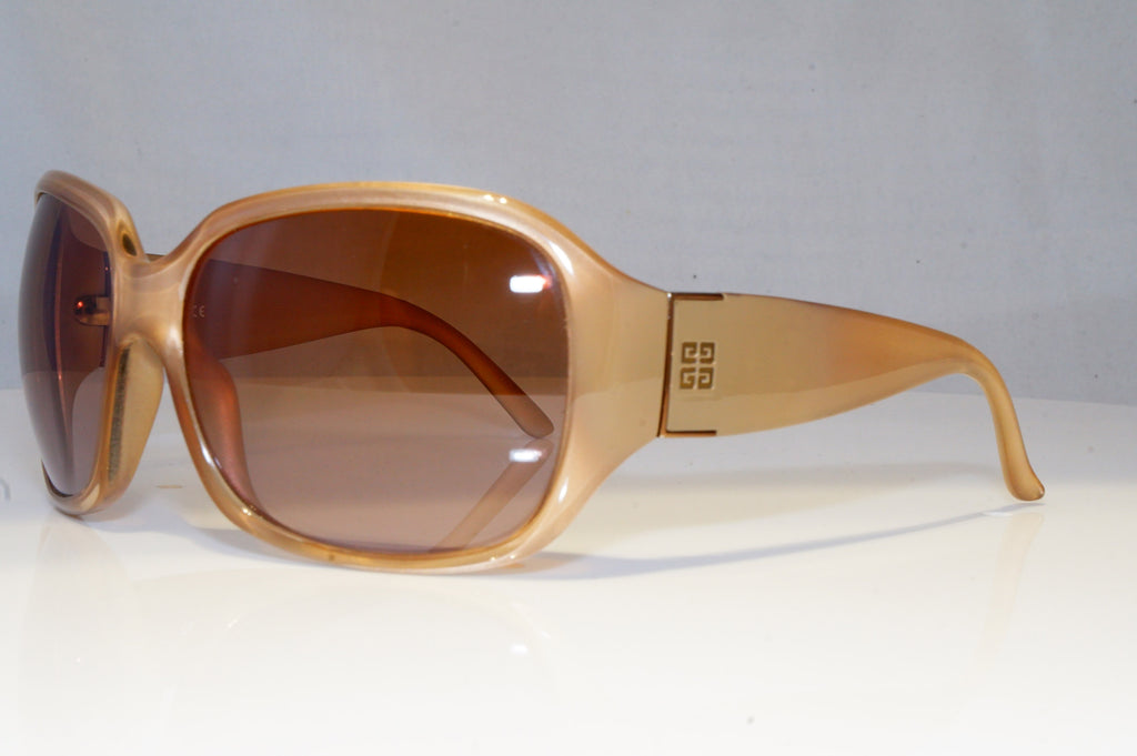 GIVENCHY Womens Oversized Designer Sunglasses Brown Butterfly SGV 696 07PF 20869