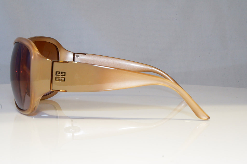 GIVENCHY Womens Oversized Designer Sunglasses Brown Butterfly SGV 696 07PF 20869