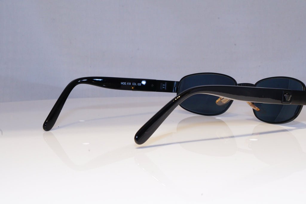 GIANNI VERSACE Mens Vintage 1990 Designer Sunglasses Black X19 28 20008 NOS