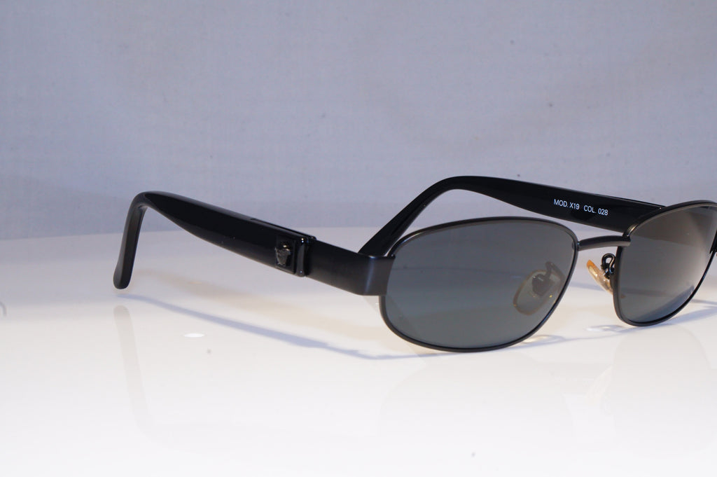 GIANNI VERSACE Mens Vintage 1990 Designer Sunglasses Black X19 28 20008 NOS