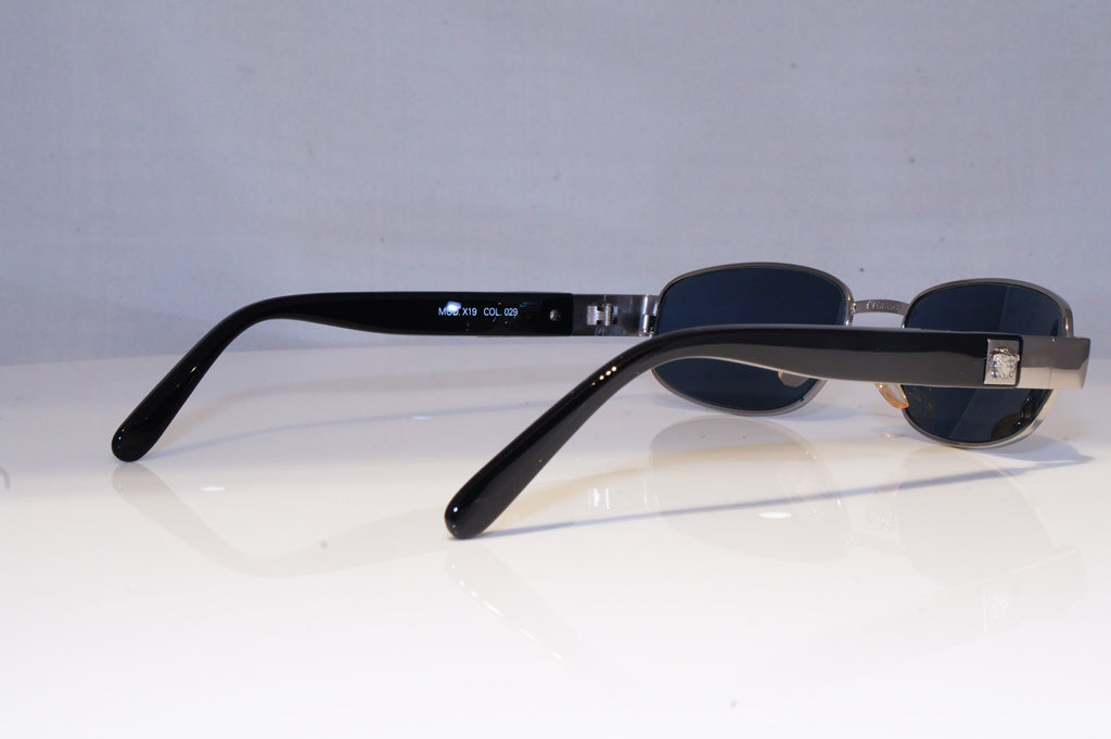 GIANNI VERSACE Mens Vintage 1990 Designer Sunglasses Silver X19 29 20042 NOS