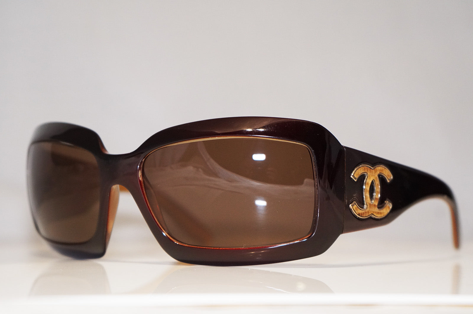 Chanel Brown Oversized Ribbon CC Sunglasses ○ Labellov ○ Buy and Sell  Authentic Luxury