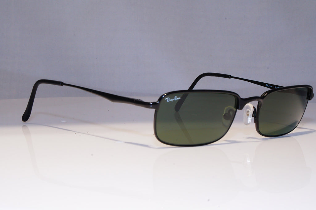 RAY-BAN Mens Vintage Designer Sunglasses Black Rectangle RB 3104 W3098 21097