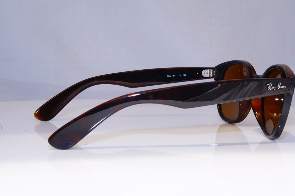 RAY-BAN Mens Womens Designer Sunglasses Brown Square RB 4141 771 19284