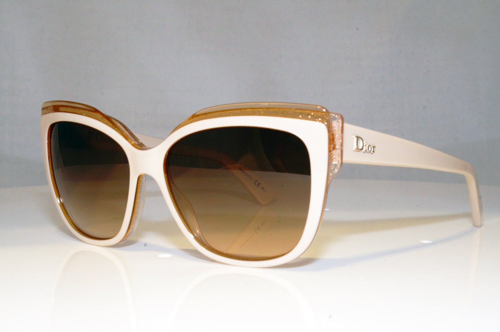 Dior shop glisten 2