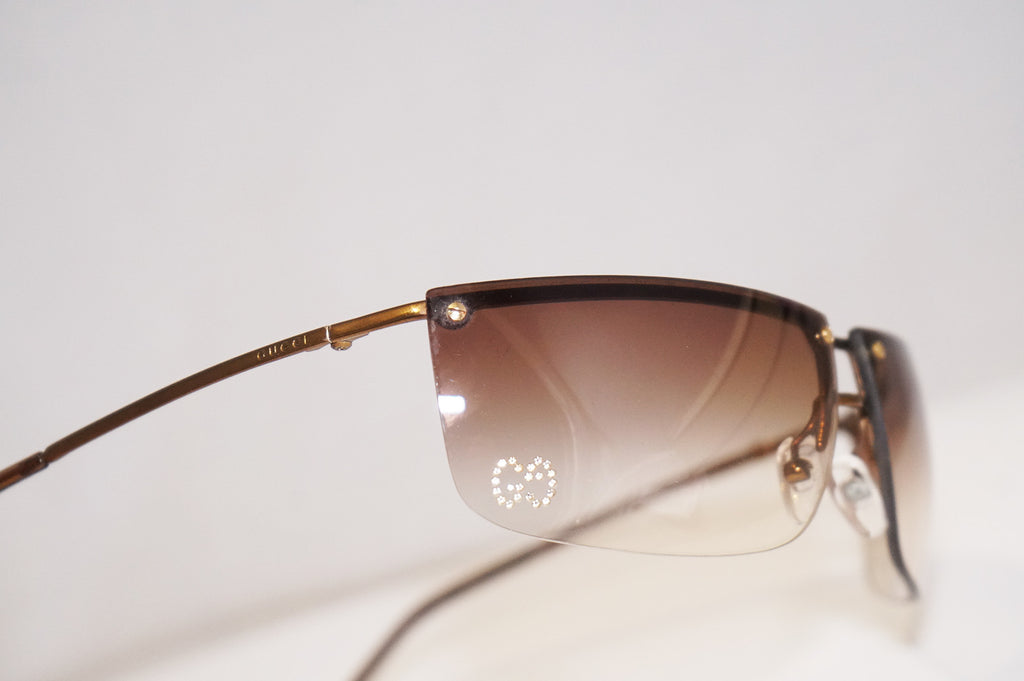 GUCCI Vintage Mens Unisex Designer Sunglasses Gold Oval GG 2655 000BA 14606