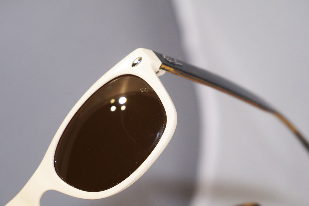RAY-BAN Mens Unisex Designer Sunglasses Brown New Wayfarer RB 2132 721 14750