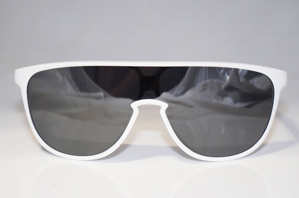 OAKLEY Mens Designer Sunglasses White Trillbe OO9318 02 15869