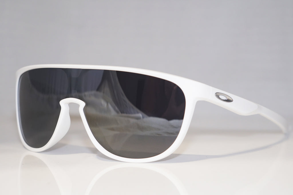 OAKLEY Mens Designer Sunglasses White Trillbe OO9318 02 15869