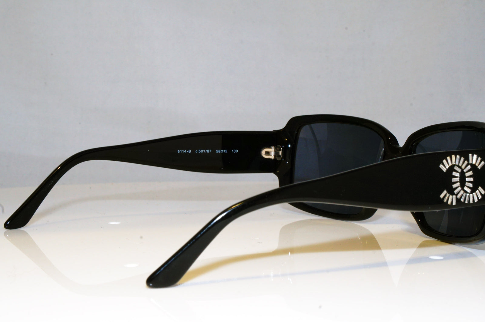 CHANEL Womens Diamante Designer Sunglasses Black Rectangle 5114