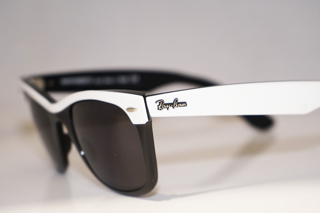 RAY-BAN Mens Unisex Designer Sunglasses White Wayfarer II RB 2143 956 14662
