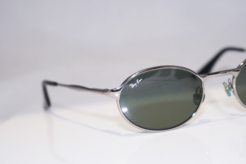 RAY-BAN 1990 Vintage Mens Designer Sunglasses Silver Oval W2839 OSAW 14803