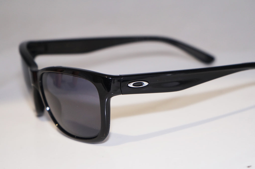 OAKLEY Womens Designer Sunglasses Black Forehand OO9179 01 14621