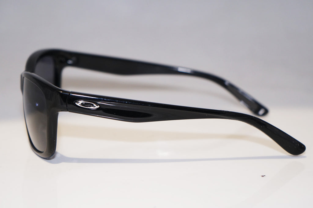 OAKLEY Womens Designer Sunglasses Black Forehand OO9179 01 14621