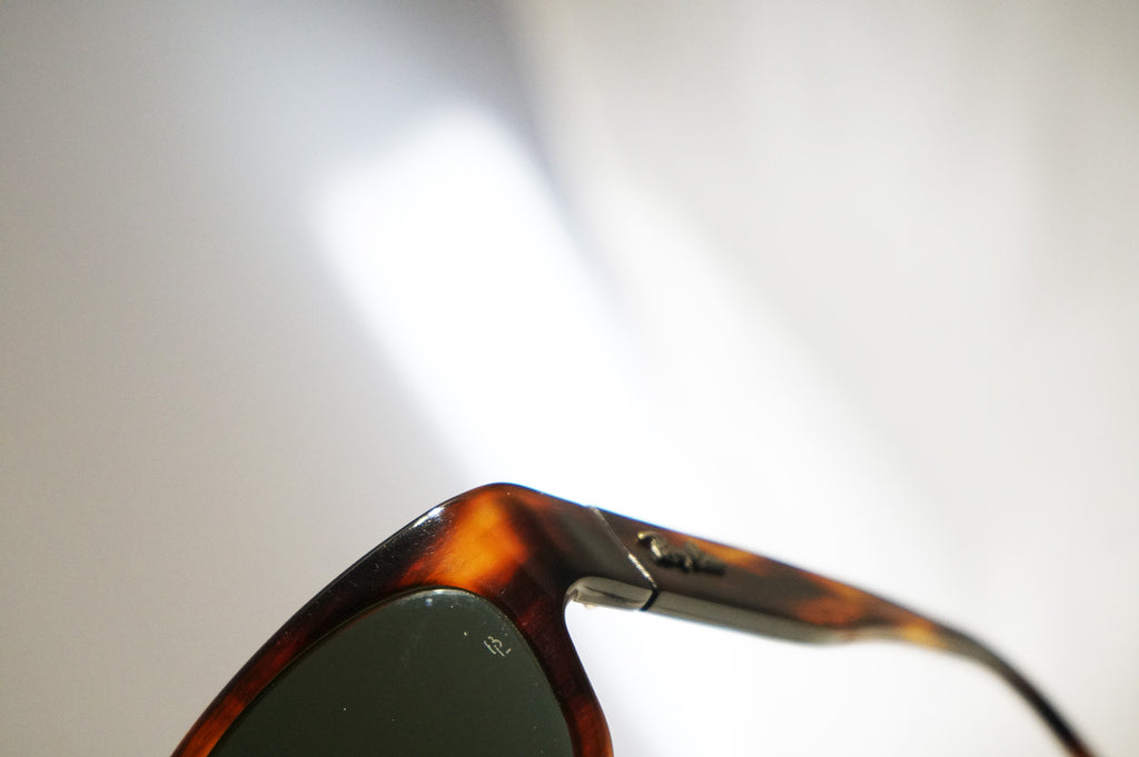 RAY-BAN 1990 Vintage Mens Designer Sunglasses Brown Rectangle W2983 POAW 14853