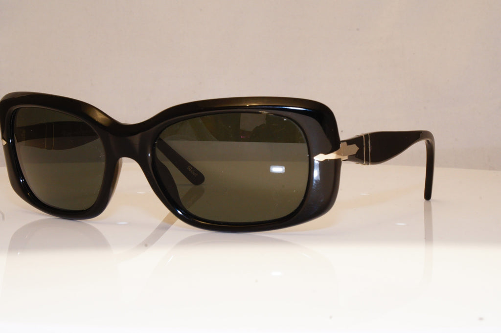 PESOL Womens Polarized Designer Sunglasses Black Butterfly 2905-S 95/58 18519