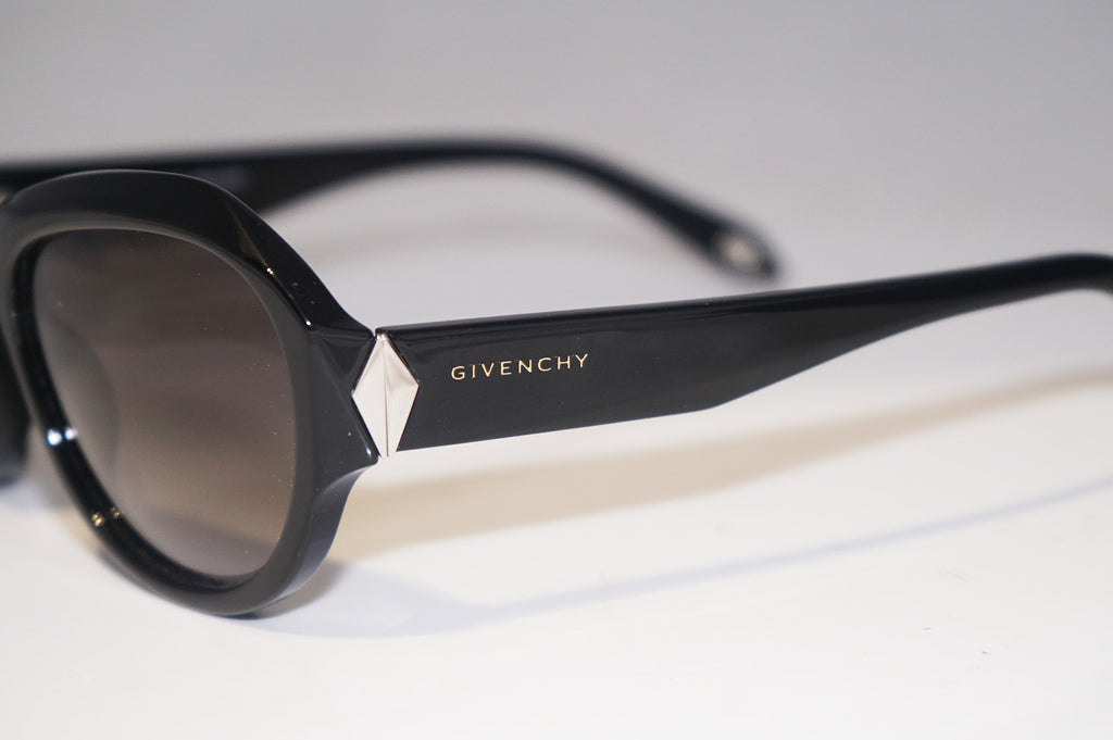 GIVENCHY Womens Designer Sunglasses Black Butterfly SGV 922 COL 0700 14578