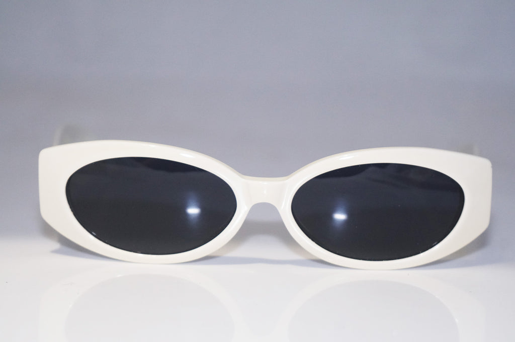GUCCI 1990 Vintage Womens Designer Sunglasses White Rectangle GG 2196 C29 15308