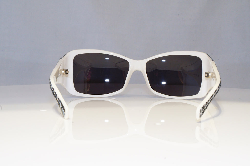 GIVENCHY Womens Designer Sunglasses Black Rectangle WHITE SGV 567 6HC 20761