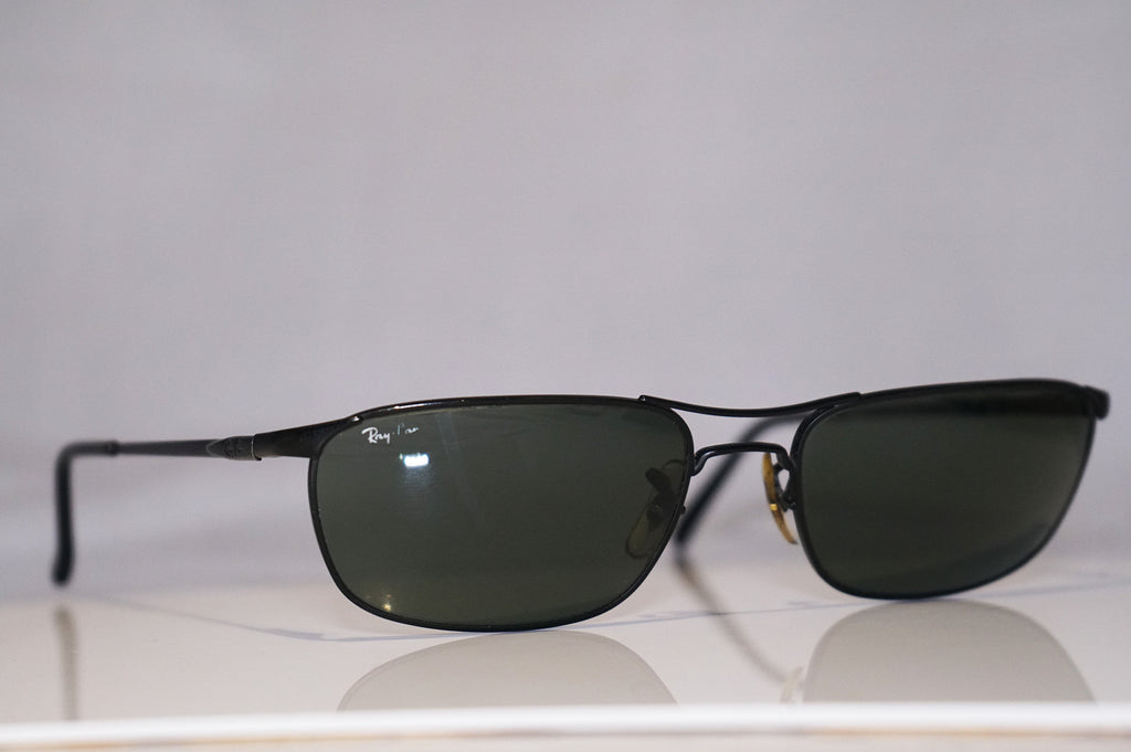RAY-BAN 1990 Vintage Mens Designer Sunglasses Black Rectangle RB 3132 006 15387