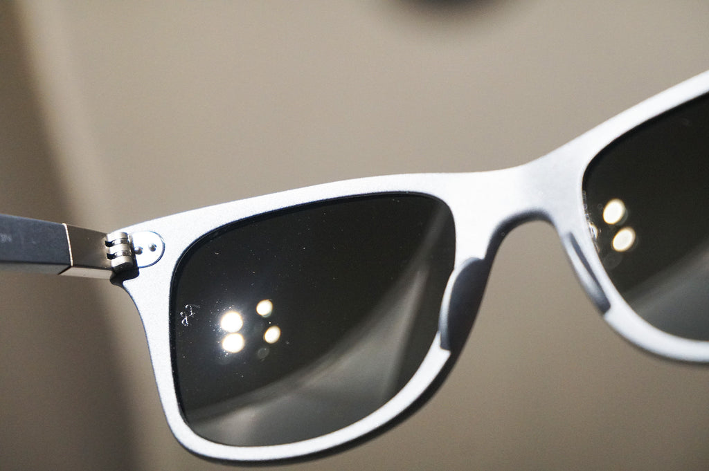 RAY-BAN New Mens Designer Mirror Sunglasses Silver Liteforce RB 4195 6017 15600